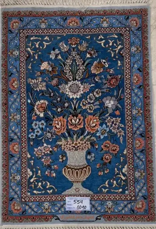One Sided Design Isfahan rug